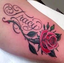 Traditional Rose And Name Tattoo By Graham Beech Www Davincitattoo Com Tattoo Rose Rosetat Rose Tattoo With Name Rose Tattoos For Men Rose Tattoos For Women