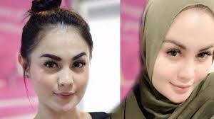 Paras ayunya juga didukung dengan bodinya yang langsing impian kaum hawa. Sarita Abdul Mukti Biodata