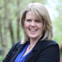 Kari Lowe's Instagram, Twitter & Facebook