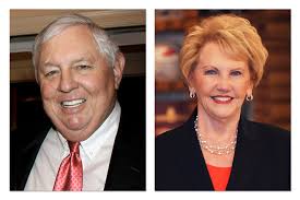 UA to Honor William Dillard II, Johnelle Hunt