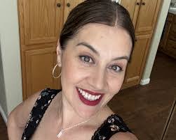 Viola Raymond's Instagram, Twitter & Facebook