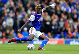 Chelsea fc är en fotbollsklubb från sydvästra london i england i storbritannien som spelar i premier league.klubben bildades den 10 mars 1905 och spelar sina hemmamatcher på stamford bridge. Huddersfield Are Reportedly Keen To Sign Chelsea S Trevoh Chalobah But Must Move Someone On First