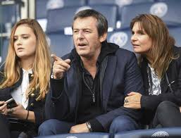 Photos Jean Luc Reichmann Tres Amoureux Avec Sa Femme Et Sa Fille Face Aux Bleus Femme Actuelle Le Mag