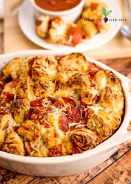 A very small slice (1/8th of the whole pizza or 80 grams) of cheese pizza is likely to provide only 200 calories. Pull Apart Pizza Bread Recipe Easy Side Dish Recipes