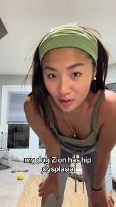 Julie Sim (@jewleigh)