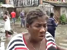 Mi tía: “¡Oigo una cosa que...