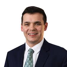 Dustin Tart's Instagram, Twitter & Facebook