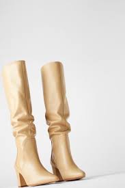 Image 1 De Bottes En Cuir A Talons Mi Hauts De Zara Leather Boots Heels Boots Leather Boots