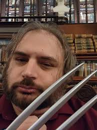 Hi everyone, my name is Justin, from central New jersey. I have been a  cosplayer for a long time, usually doing stuff for saber guild corellia,  the nj chapter of saber guild,