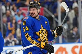 Auston Matthews Posing With Brianna Decker, The Rightful Winner Of The  Passing Competition. : R/Leafs