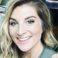 Kari Wood's Instagram, Twitter & Facebook