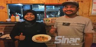 Contohnya seperti rendang, soto, dan pecel. Kafe Hipster Pelbagai Menu Unik Wajib Terjah Sinar Plus