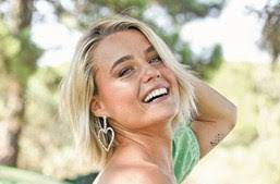 Kelly ribeiro bailey was born on february 19, 1998. Kelly Bailey Pronta Para Ser Mae Ao Lado De Lourenco Ortigao Famosos Correio Da Manha