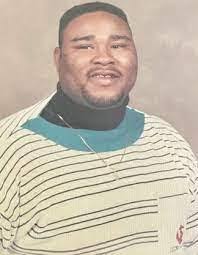 Darryl Makepeace's Instagram, Twitter & Facebook