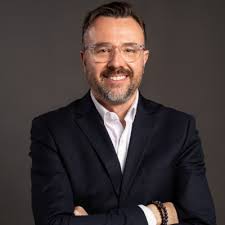 C'est avec beaucoup d'enthousiasme que nous accueillerons Diane Prévost,  dans notre équipe, à partir du 14 juillet prochain ✨Forte de ses 30 ans  d'expérience comme évaluatrice agréée, elle apporte…