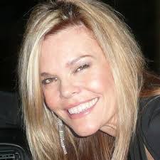 Gail Wright's Instagram, Twitter & Facebook