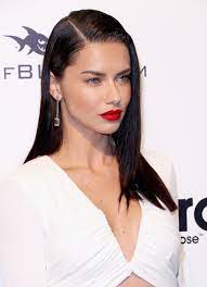 This quiz matches you with the perfect one for your hair type… so, how does she do it? Adriana Lima Long Straight Cut Adriana Lima Hair Looks Stylebistro