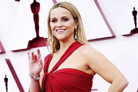 As of 2021, reese witherspoon's net worth is estimated to be roughly $200 million. Oscars 2021 Reese Witherspoon On The Red Carpet Musthub