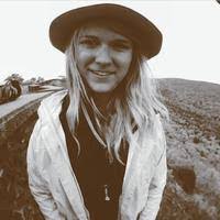 Amelia Richards's Instagram, Twitter & Facebook