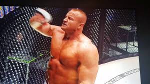 Po jednym z nich mocno ucierpiał pudzianowski, który oberwał w krocze. Mariusz Pudzianowski Vs Kolecki Full Fight Video Ksw 47