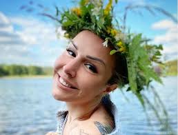 Get it thu, aug 5. Blanka Lipinska Wciaz Probuje Sie Pozbierac Po Rozstaniu Z Baronem Pisarka Dostala Szczera Rade Od Wlasnego Brata Zycie