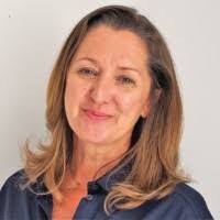 Claudia Ryan's Instagram, Twitter & Facebook