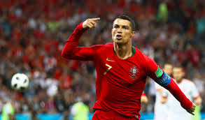 Das erste highlight des turniers wird in deutschland sowohl im tv als auch im. 3 3 Gegen Spanien Der Denkwurdige Abend Des Cristiano Ronaldo