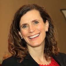 Comings and goings: PBS board elects chair, NPR podcast exec leaves for  Apple …