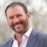 Peter Budnik's Instagram, Twitter & Facebook