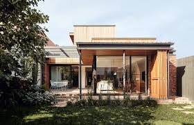 Reddaway Architects Adds Timber Extension To Melbourne Home Melbourne House Architect Carlton House
