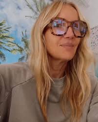 Monica in the ESTHER light tortoise blue light blocking readers. ♥️👓🔥  Follow @gabrielandsimone for more . . #bluelightglasses #bluelightblockers  #bluelightblockingglasses #eyewear #eyeglasses #glasses #readers  #readersofinstagram #gabrielandsimone ...