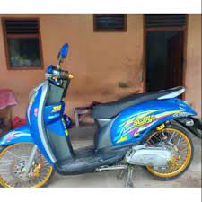 Dari bagian depan hingga belakang scoopy dapat kamu modif secara. Striping Transfaran Modif Jaman New Scoopy Karbu Shopee Indonesia