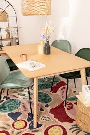 The extending dining set is available with 4 to 6 dining chairs in both standard and carver designs. Extendable Tables Sklum