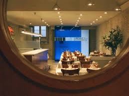 Carrer de les moles, 25 50 m locker barcelona. Restaurant Lluis De Les Moles