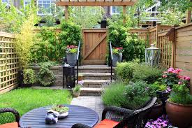 Code kopieren, um das bild einzubetten: Sichtschutz Fur Den Garten Diese Funf Ideen Sorgen Fur Ruhe 7roomz