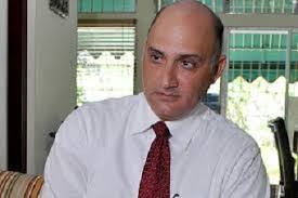 Economista Pavel Isa califica como preocupante nivel de endeudamiento del  país