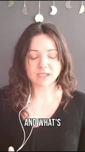 Alyssa Hutchinson's Instagram, Twitter & Facebook