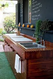 outdoor kitchen with strong marine design elements perfect cuisine exterieure diy cuisine exterieur cuisine exterieure