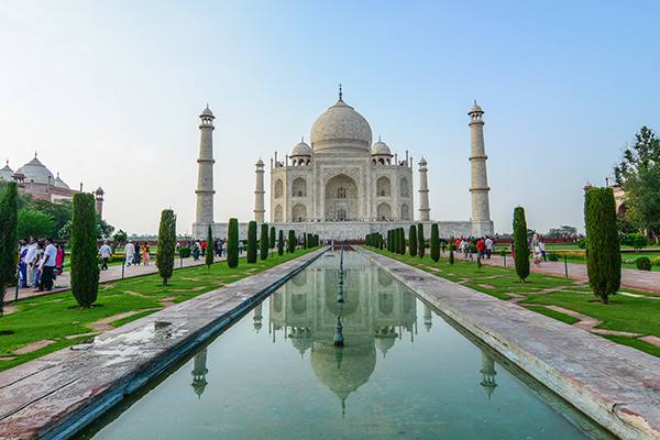 Taj Mahal, Agra : Information, History, Timings, Entry Fee