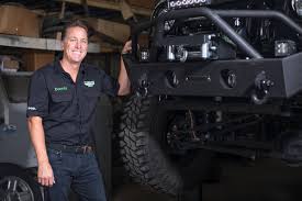 Dennis Collins - Cuộc sống là một cuộc hành trình, tuyệt nhất là khi đi trên chiếc xe 4x4. Hãy nhấp vào bên dưới để tìm hiểu về phụ tùng Jeep tốt nhất (Black Mountain Jeep) và xưởng phục chế Jeep hàng đầu (Collins Bros Jeep)! #Jeep #