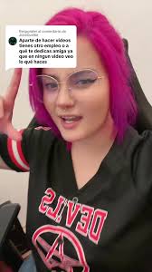 A Que Se Dedica Sandy Blux