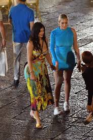 Malaika arora stuns in a neon maxi dress as she is papped in the city. Kylie Jenner And Anastasia Karanikolaou Out In Capri 08 08 2019 Hawtcelebs