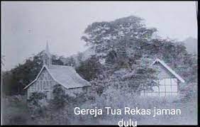 Blog Gereja Tua Rekas Gereja Tua Rekas Dijadikan Sebuah Situs Wisata Rohani Di Kabupaten Manggarai Barat Outdoor Blog Snow