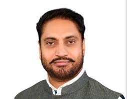 Atamjit Singh's Instagram, Twitter & Facebook