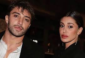 Belen e Andrea si sono lasciati/ Tutto vero? I primi cenni di crisi da una  frase della Rodriguez