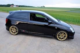 ultraleggera 18 on honda civic type r ozracing racing ultraleggera rim wheel シビック