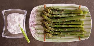 Check spelling or type a new query. Un Arbanella Di Basilico Asparagi Al Vapore Con Salsa Allo Yogurt Per Light Tasty