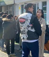 송다예 나이는 1989년생으로 올해 32세입니다. ê¹€ìƒí˜ ì†¡ë‹¤ì˜ˆì™€ ë‹¬ì½¤í•œ ë°ì´íŠ¸ ì¤„ì„œì„œ ë¨¹ê¸° ë‰´ìŠ¤ì›ìŠ¤