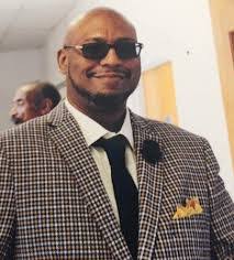 Lamar Phillips's Instagram, Twitter & Facebook