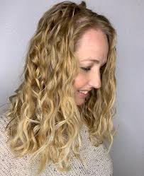 The treatment calms frizz, allowing your hair's texture and. 35 Cool Perm Hair Ideas Everyone Will Be Obsessed With In 2020